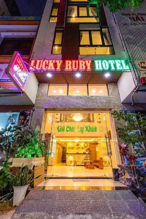 Lucky Ruby Hotel Ντα Νανγκ Εξωτερικό φωτογραφία